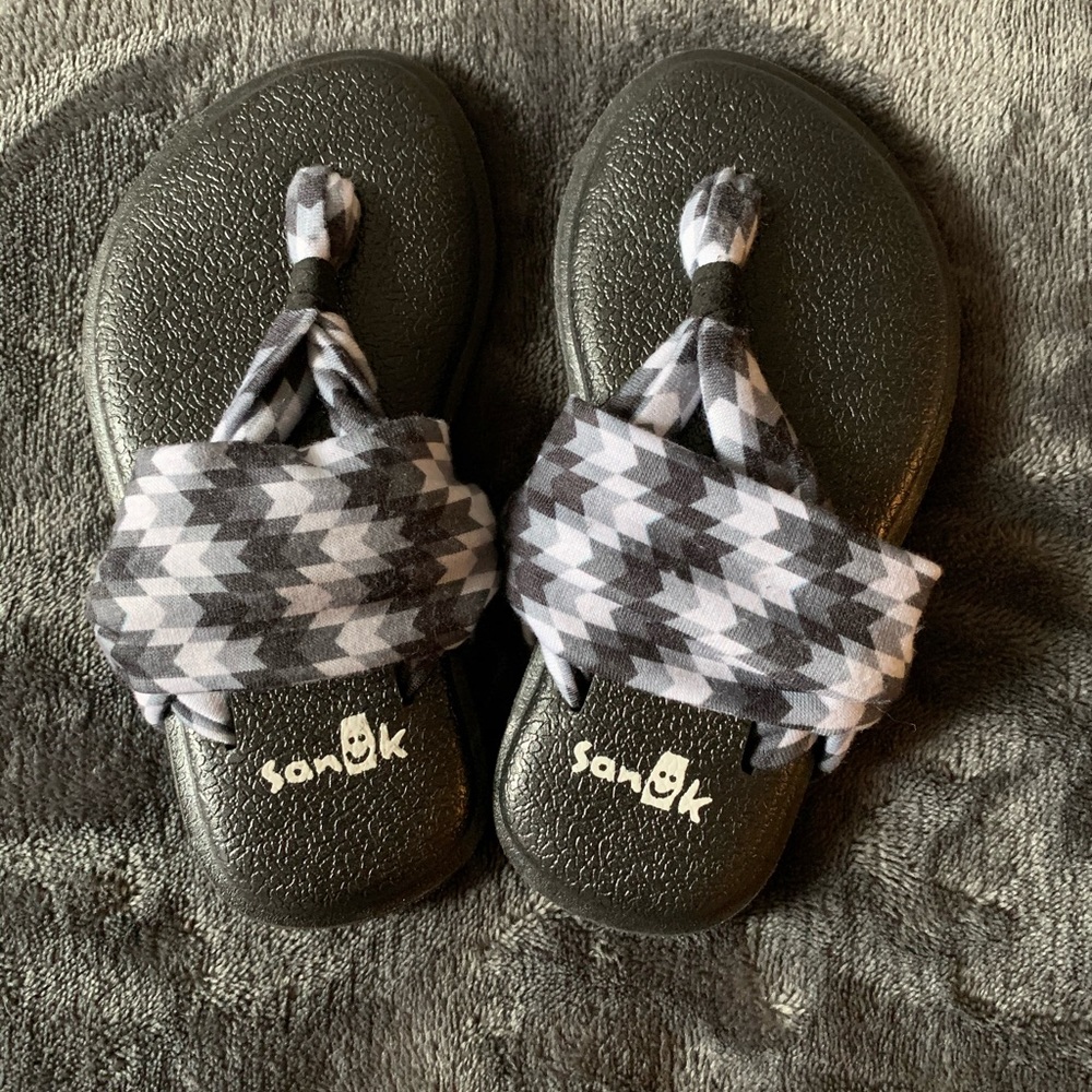 Sanuk Girls Lil Yoga Sling 2